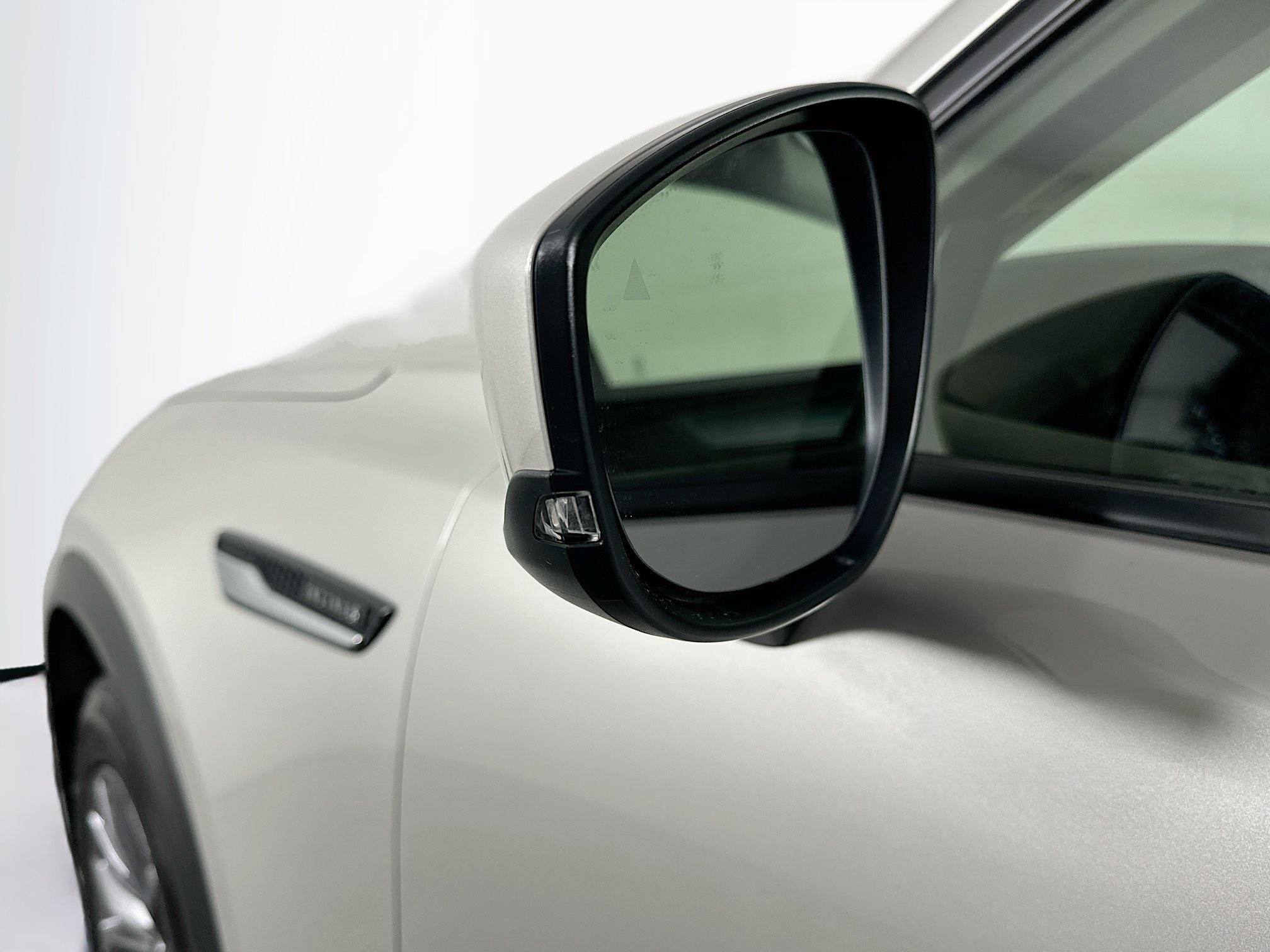 Used 2025 MAZDA CX-90 3.3 Turbo w/ Preferred Package image 16