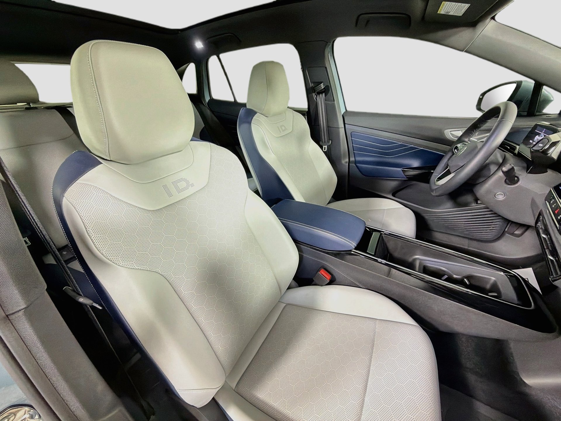 Certified 2024 Volkswagen ID.4 S RWD image 28