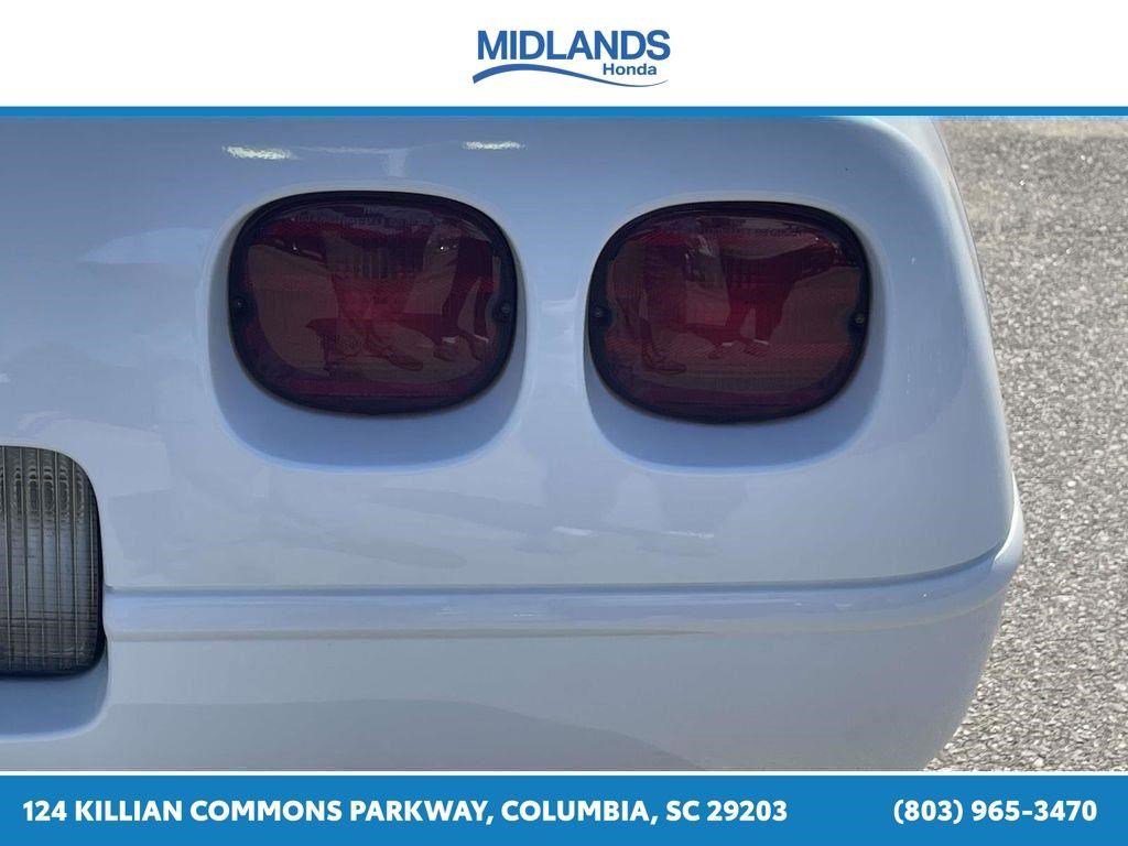 Used 1995 Chevrolet Corvette Coupe RWD image 14