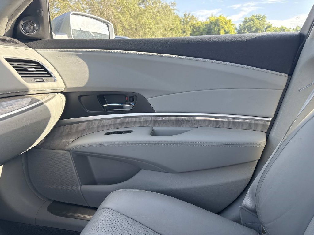 Used 2018 Acura RLX w/ Technology Package FWD image 22