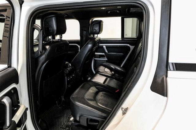 Used 2022 Land Rover Defender 110 X-Dynamic HSE AWD/4WD image 35