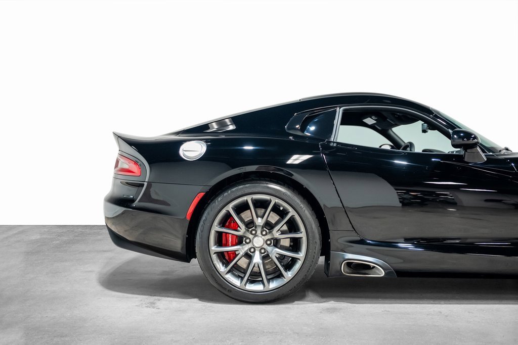 Used 2013 SRT Viper GTS w/ GTS Laguna Interior Pkg image 23