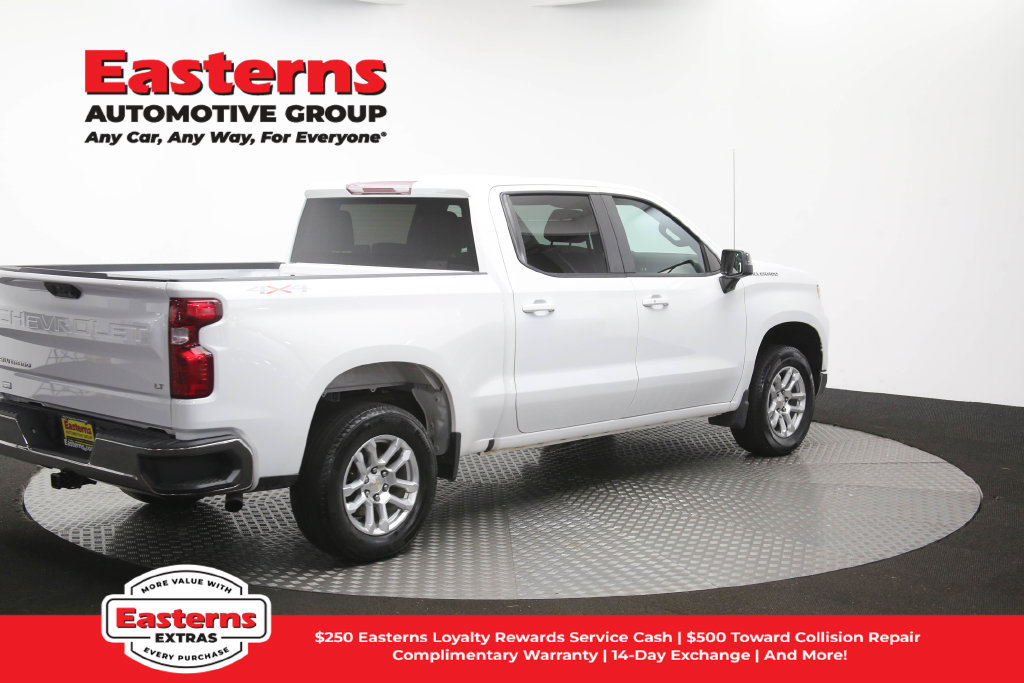 Used 2023 Chevrolet Silverado 1500 LT AWD/4WD image 44