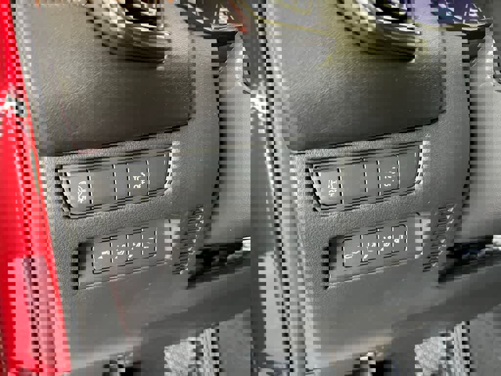 Used 2025 MAZDA CX-50 AWD 2.5 S w/ Weather Package image 14