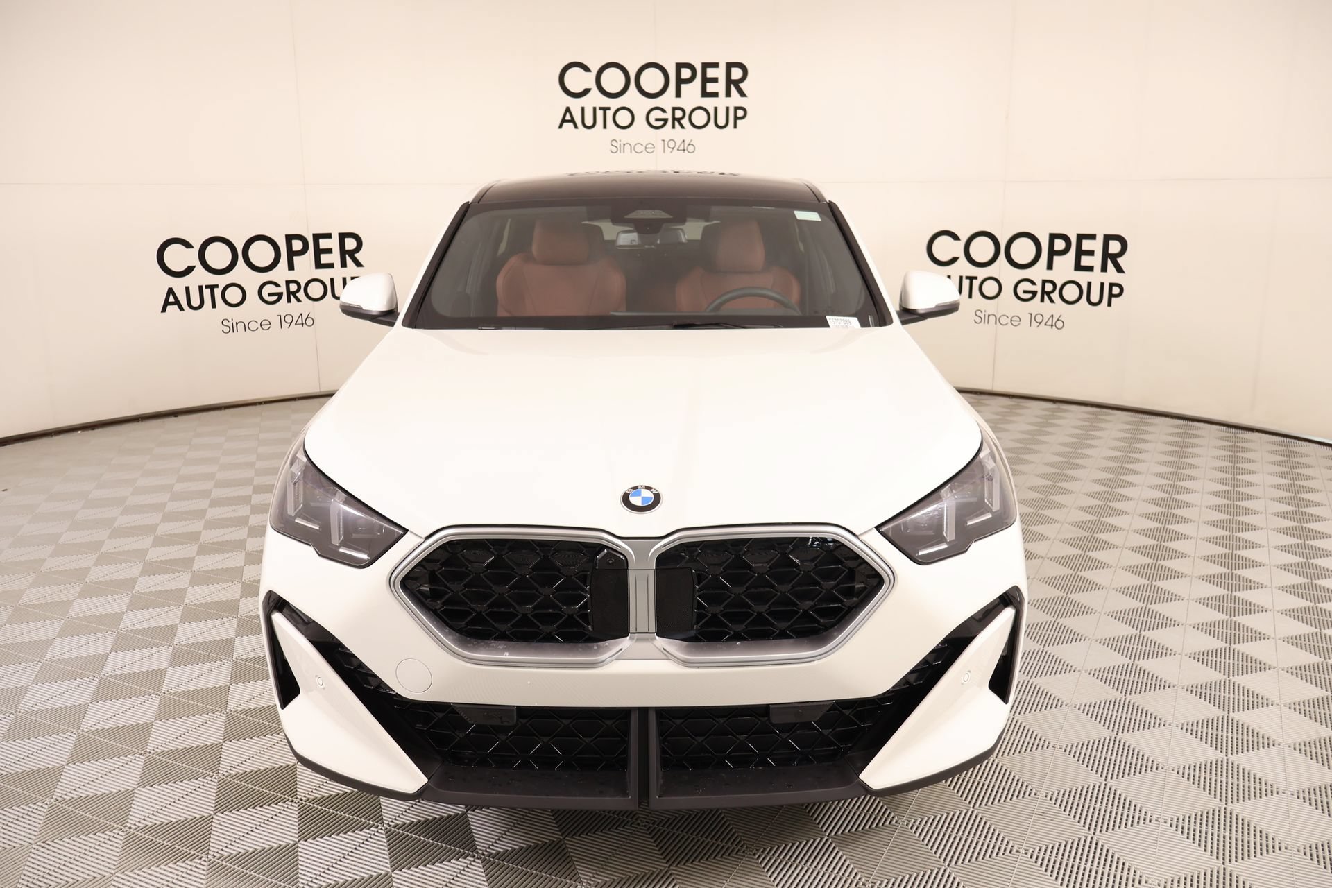 New 2026 BMW X2 xDrive28i w/ Technology Package AWD/4WD image 9