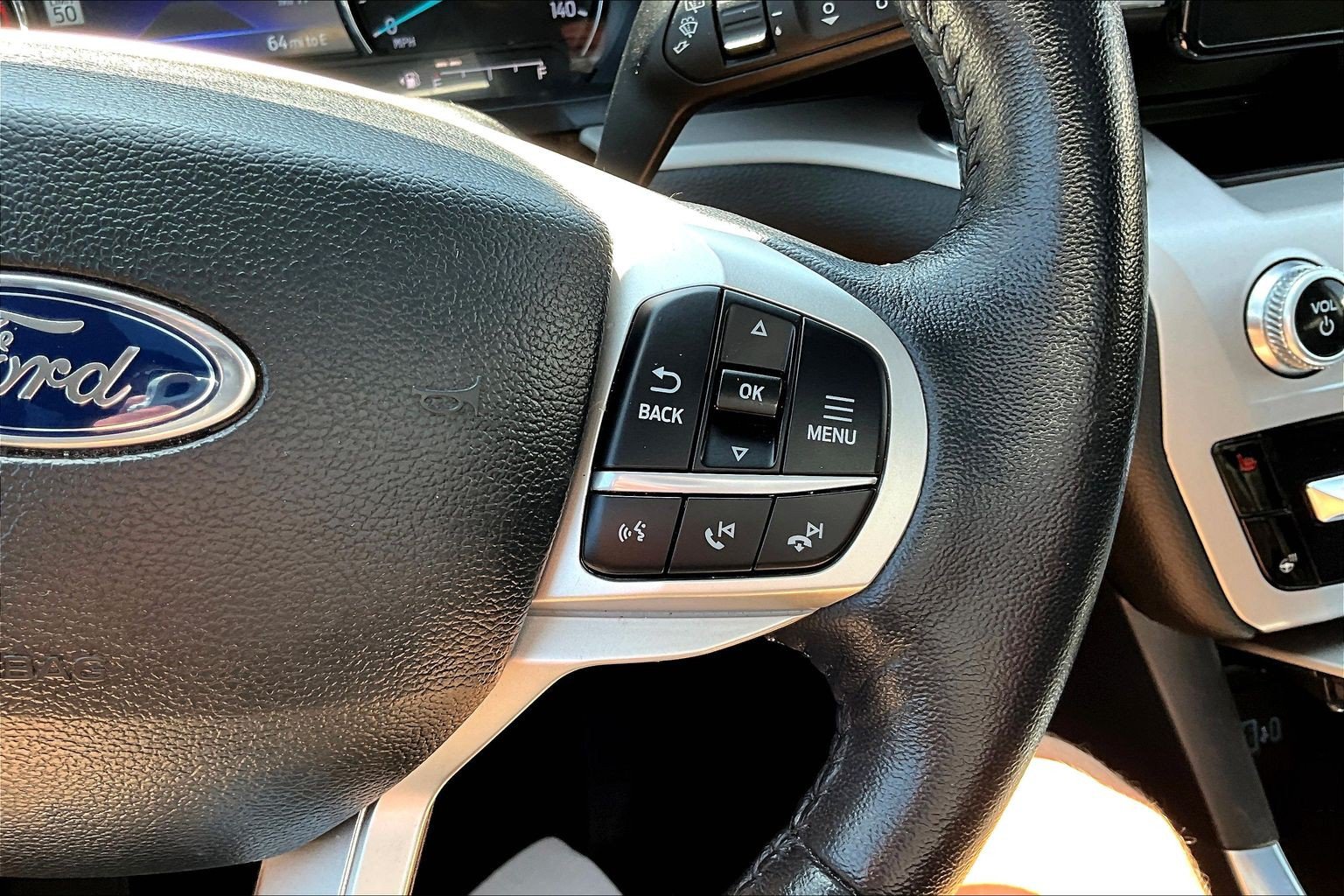 Used 2023 Ford Explorer XLT w/ Equipment Group 202A AWD/4WD image 24