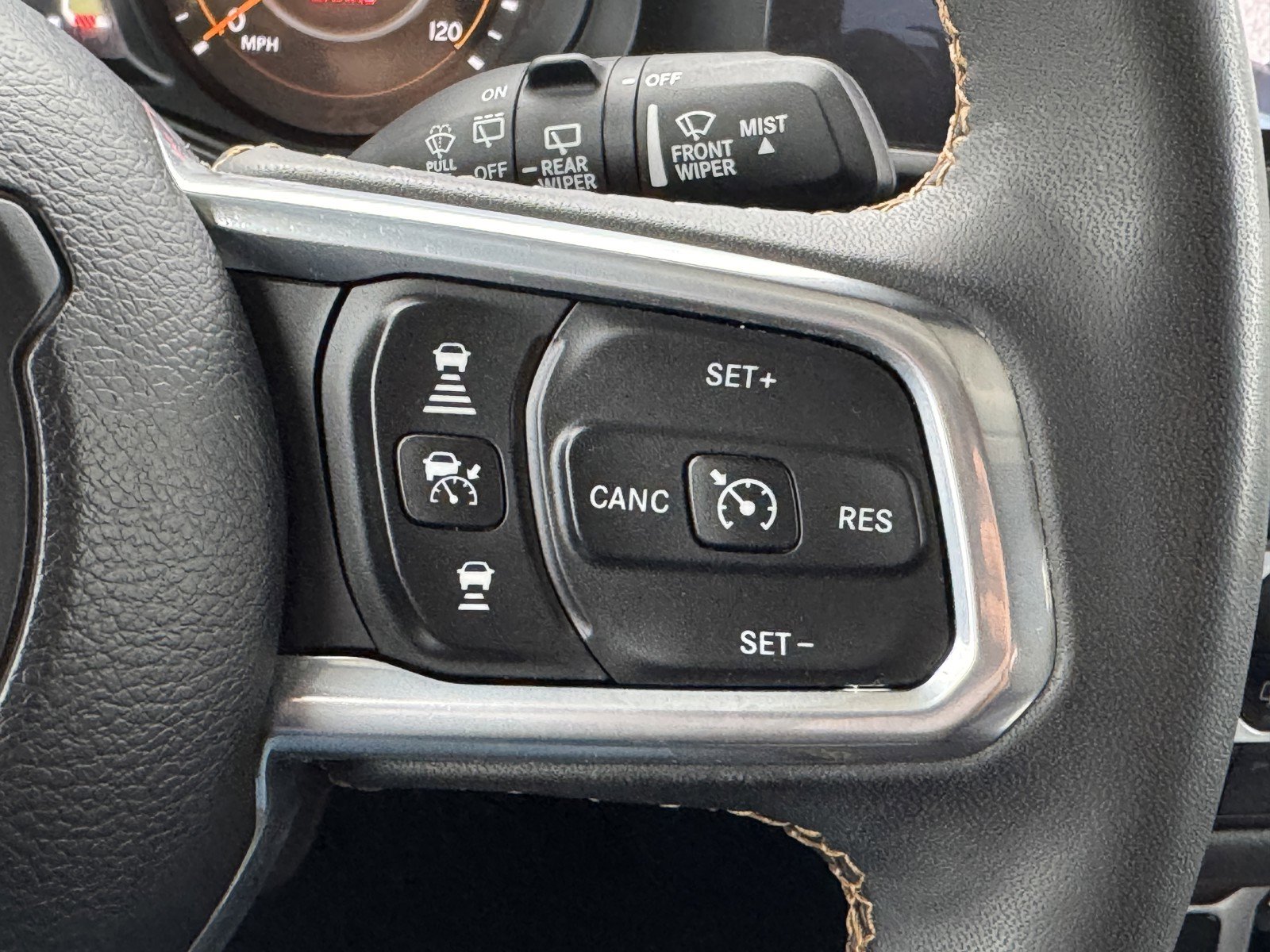 Certified 2024 Jeep Wrangler Unlimited Sahara image 23