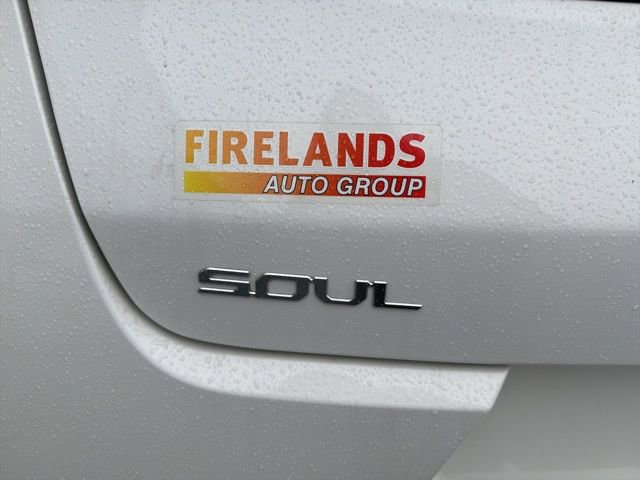 Used 2025 Kia Soul EX image 11