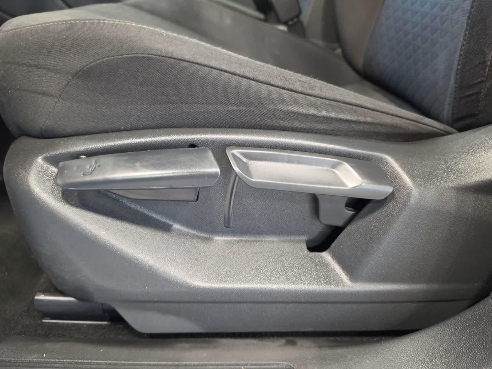 Used 2019 Volkswagen Tiguan S AWD/4WD image 17