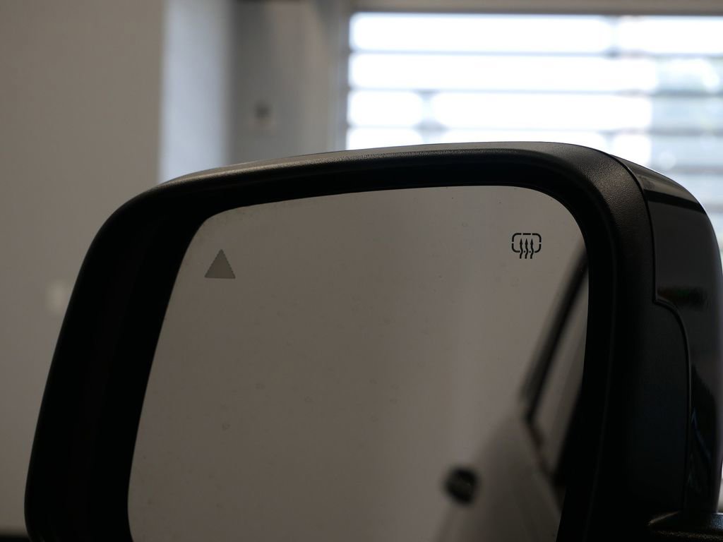 Certified 2022 Jeep Grand Cherokee Laredo X image 23