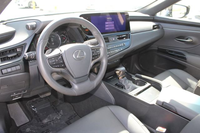 Certified 2025 Lexus ES 300h w/ Premium Package FWD image 12