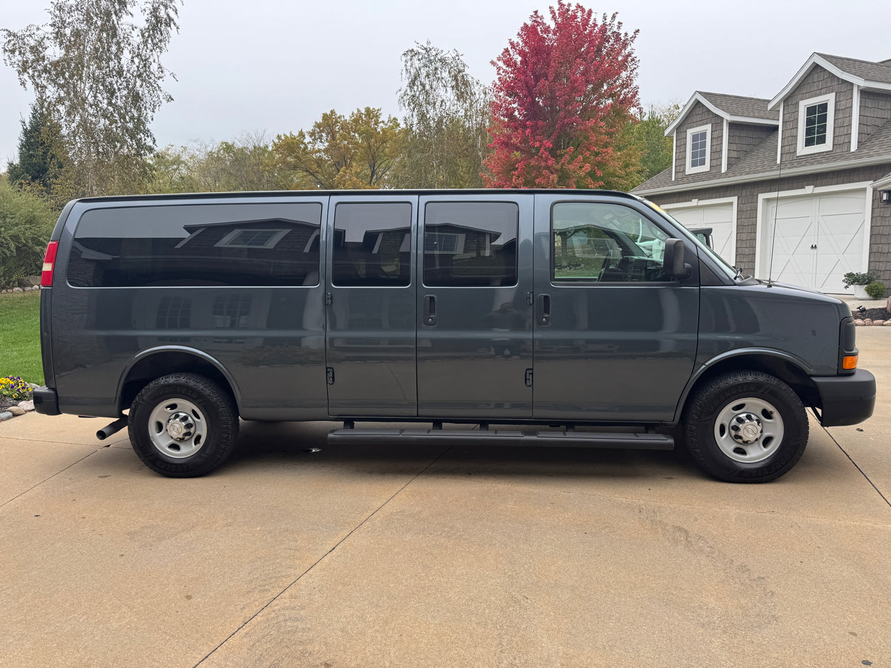 Used 2015 Chevrolet Express 3500 LS image 7