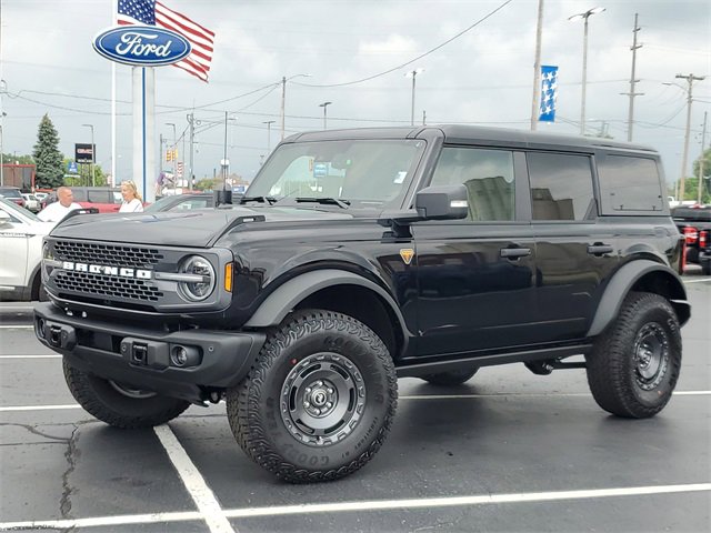 New 2025 Ford Bronco Badlands image 1
