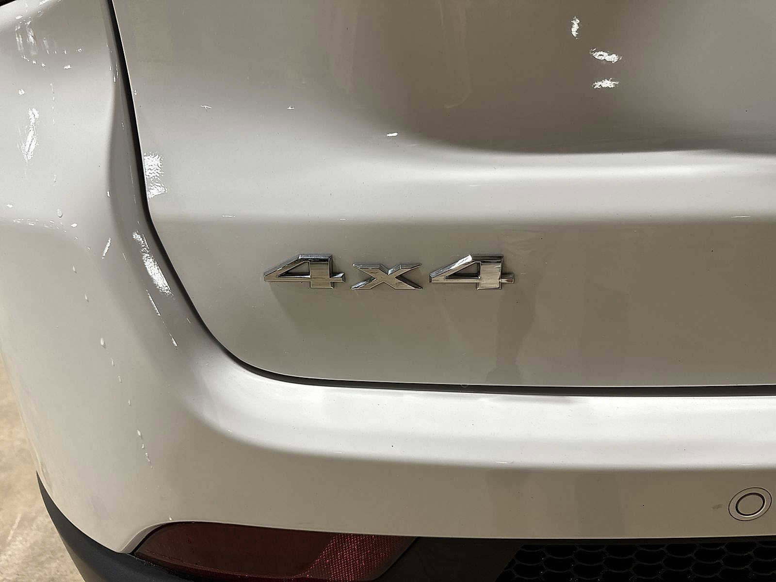 Used 2023 Jeep Compass Limited image 27