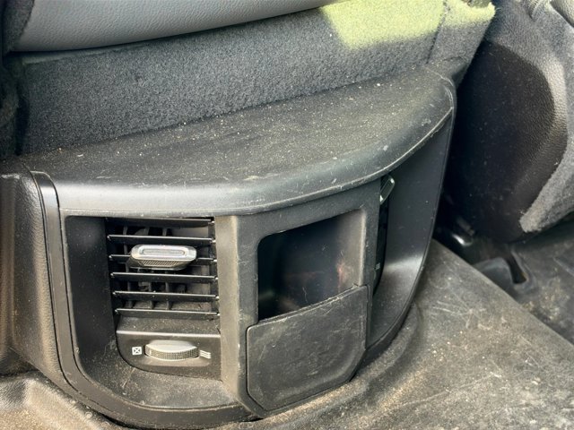 Used 2022 RAM 3500 Tradesman w/ Chrome Appearance Group AWD/4WD image 17