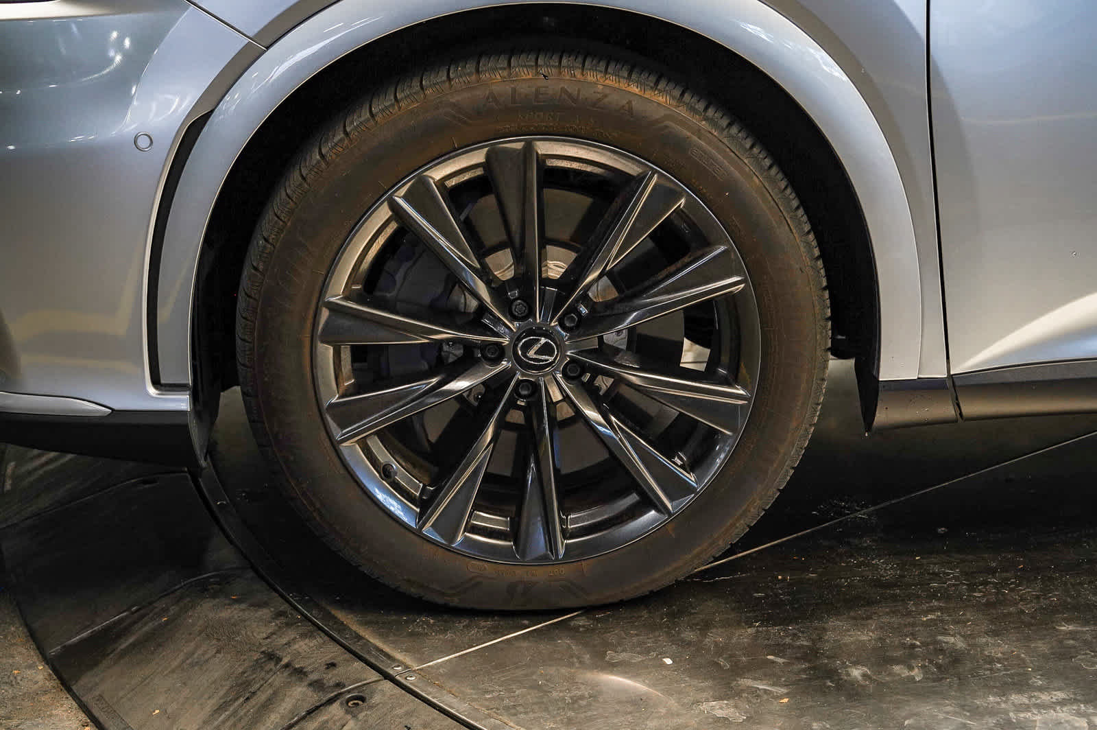Used 2024 Lexus RX 350 F Sport w/ Convenience Package AWD/4WD image 9