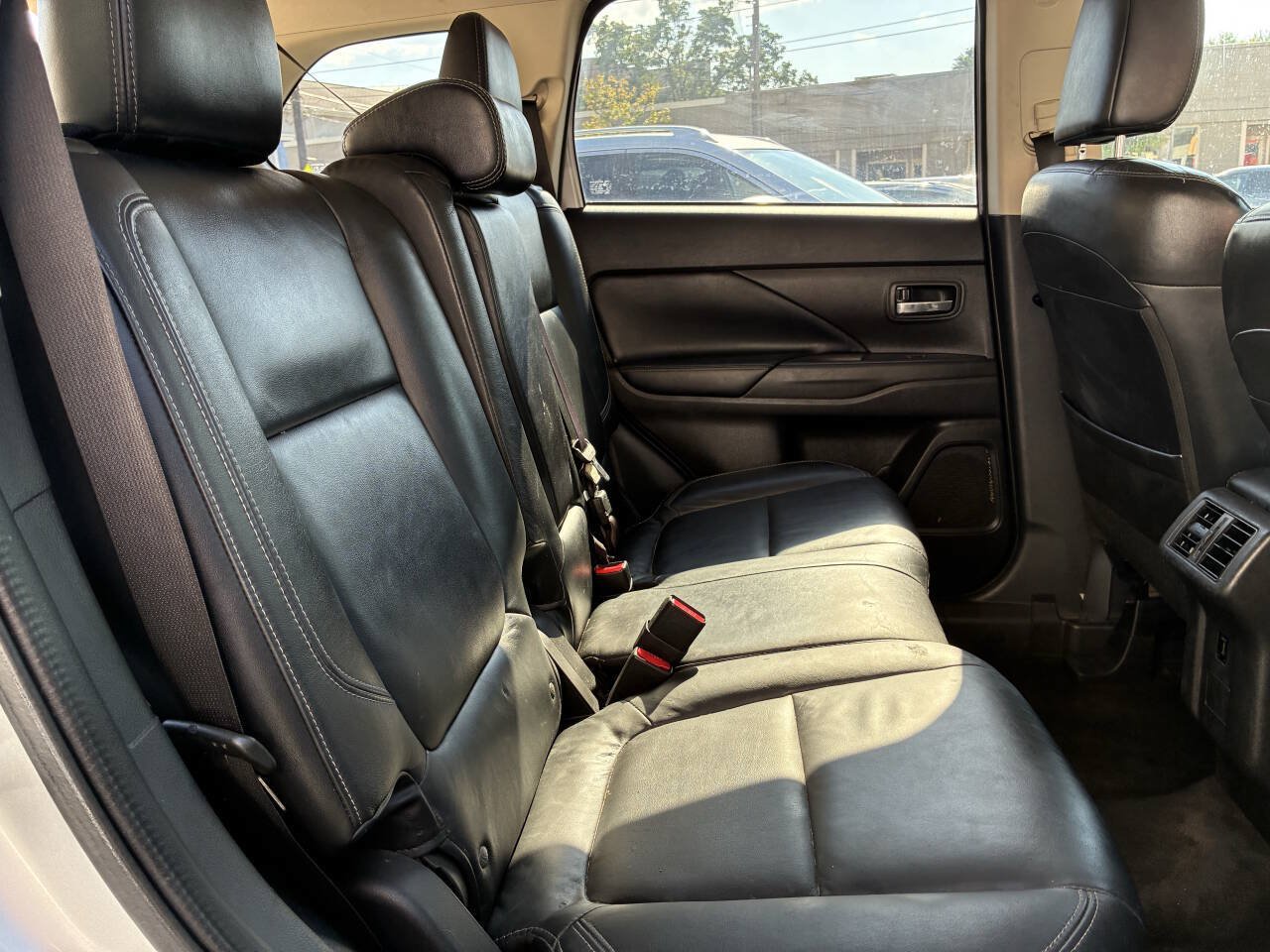 Used 2019 Mitsubishi Outlander SEL FWD image 22
