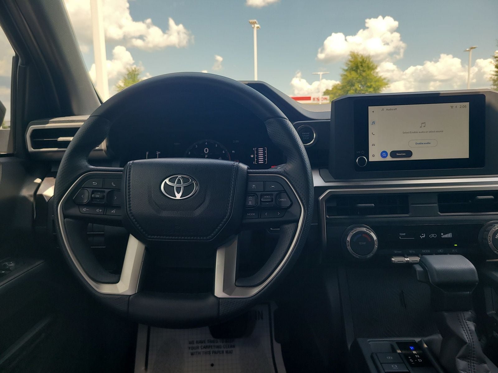 Used 2025 Toyota 4Runner SR5 AWD/4WD image 24
