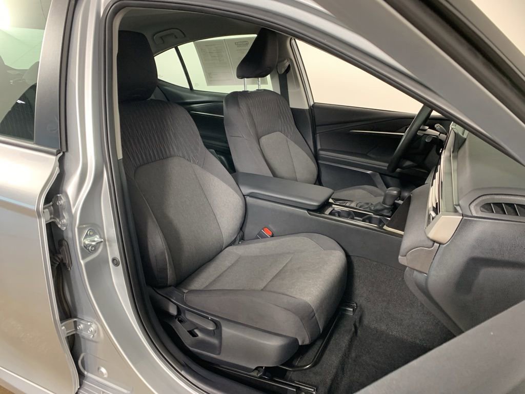 Used 2025 Toyota Camry LE image 37
