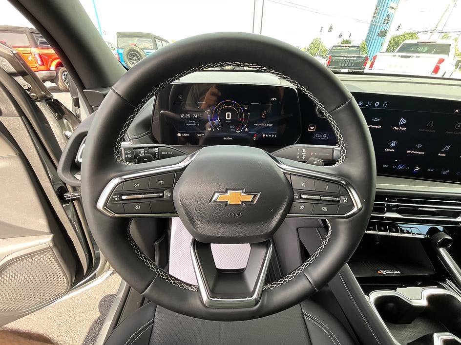 New 2026 Chevrolet Traverse LT w/ Driver Confidence Package AWD/4WD image 20