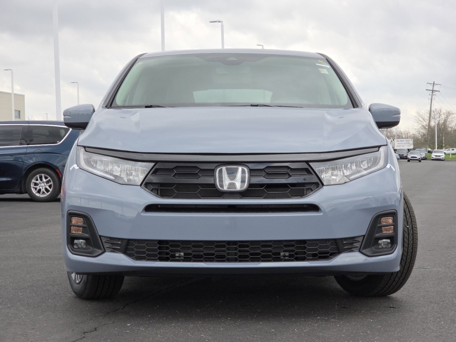 New 2026 Honda Odyssey Touring image 12