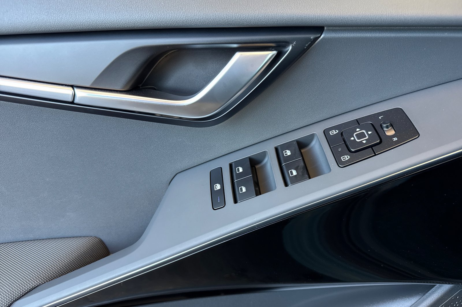 New 2026 Kia Niro EX w/ EX Premium Package FWD image 11