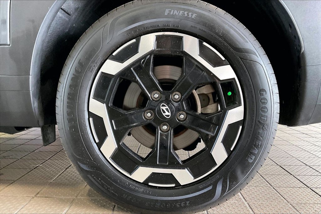 Used 2025 Hyundai Santa Fe SEL AWD/4WD image 33