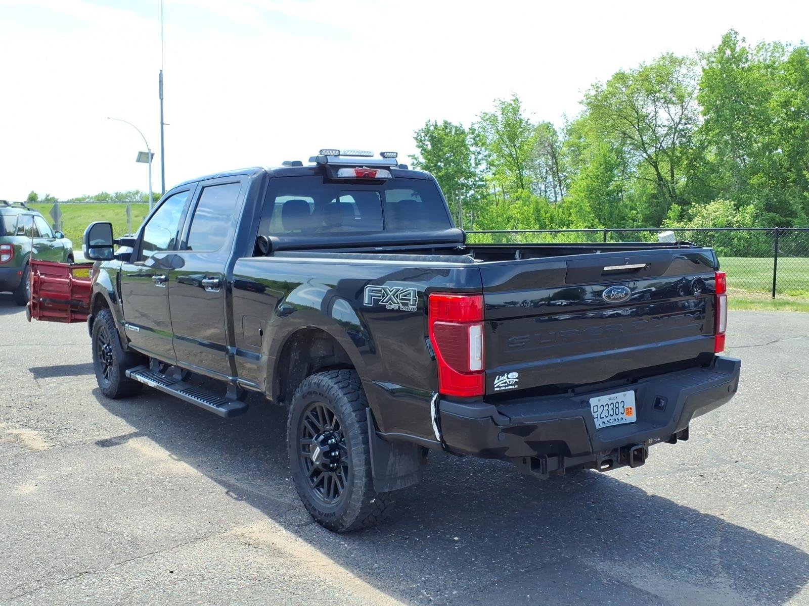 Used 2021 Ford F350 4x4 Crew Cab Super Duty image 3