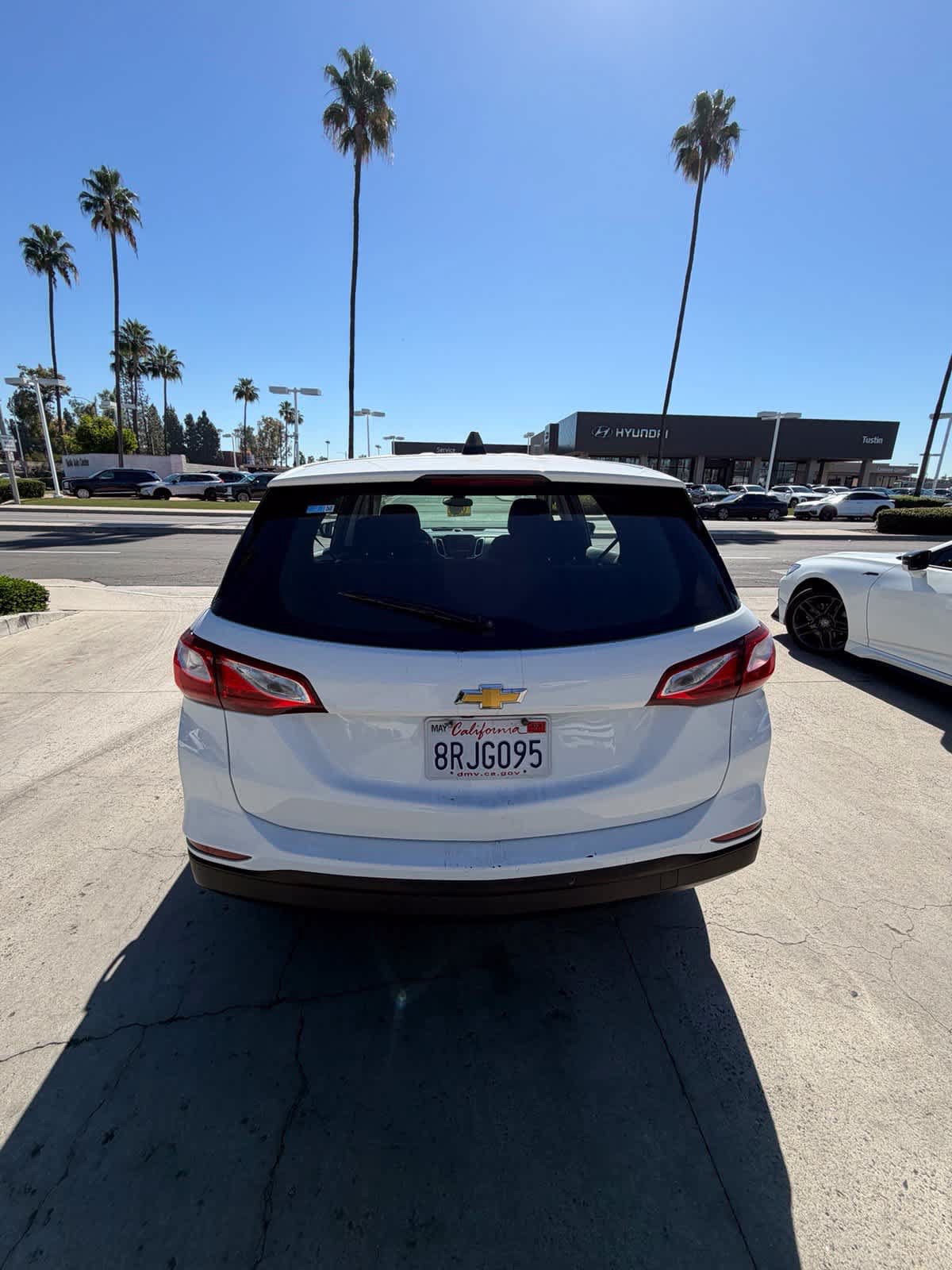 Used 2020 Chevrolet Equinox LS FWD image 6