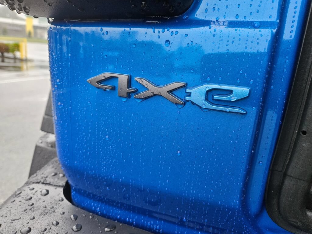 Used 2024 Jeep Wrangler Unlimited AWD/4WD image 14