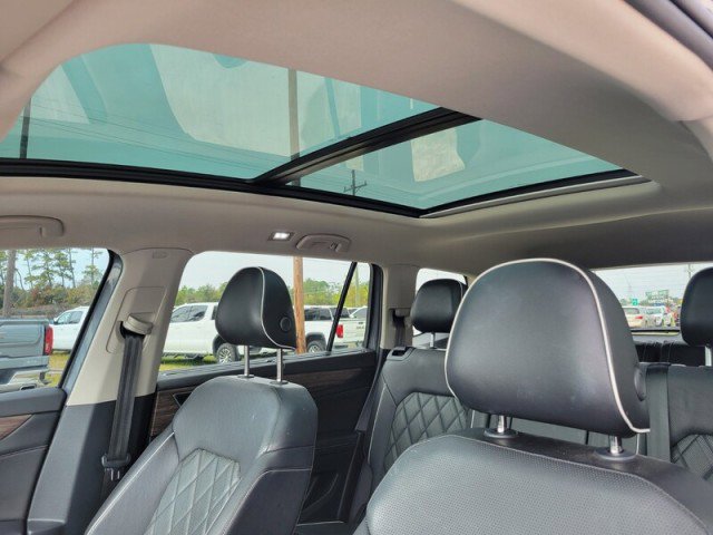 Used 2024 Volkswagen Atlas SEL Premium R-Line image 26