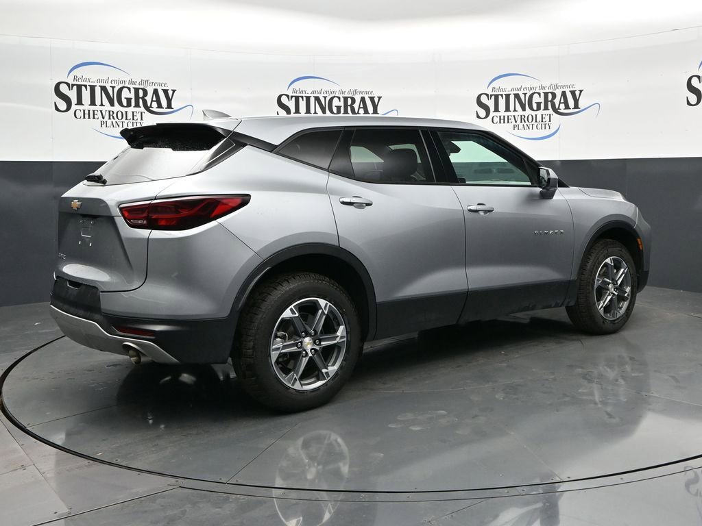 Used 2025 Chevrolet Blazer LT image 7