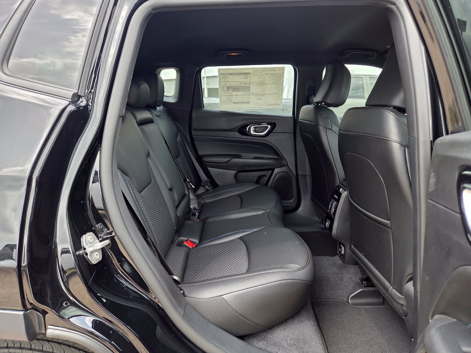 New 2026 Jeep Compass Latitude AWD/4WD image 17