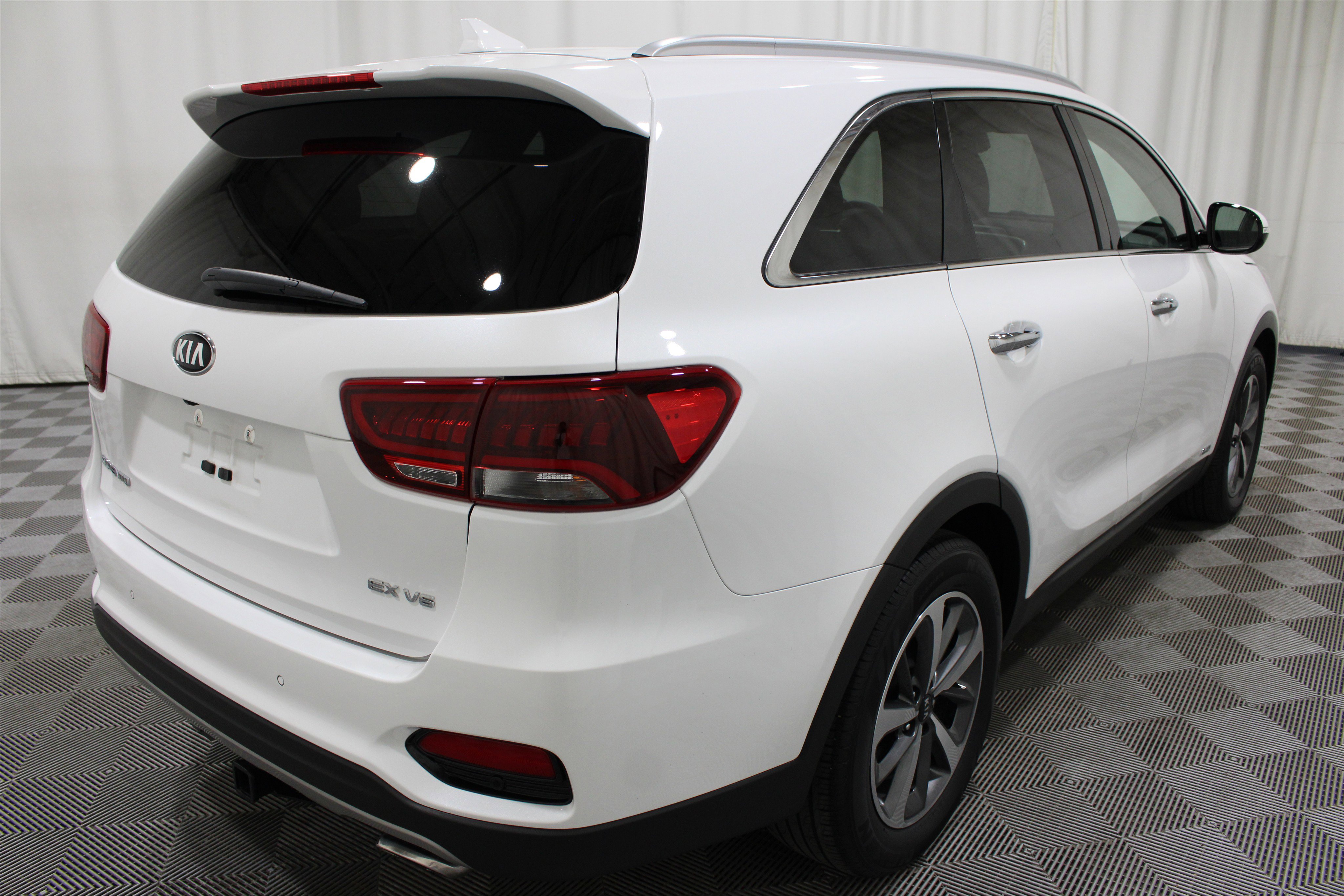 Used 2019 Kia Sorento EX image 28