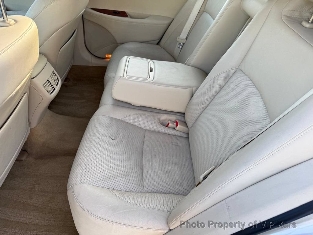 Used 2011 Lexus ES 350 FWD image 16