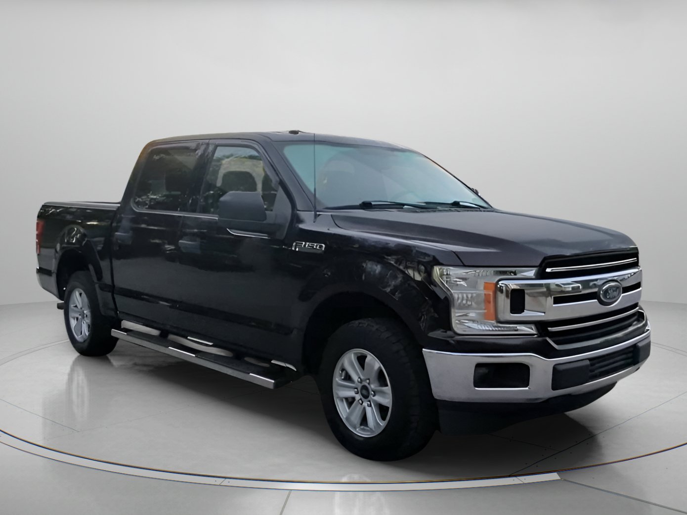 Used 2018 Ford F150 XLT RWD image 2