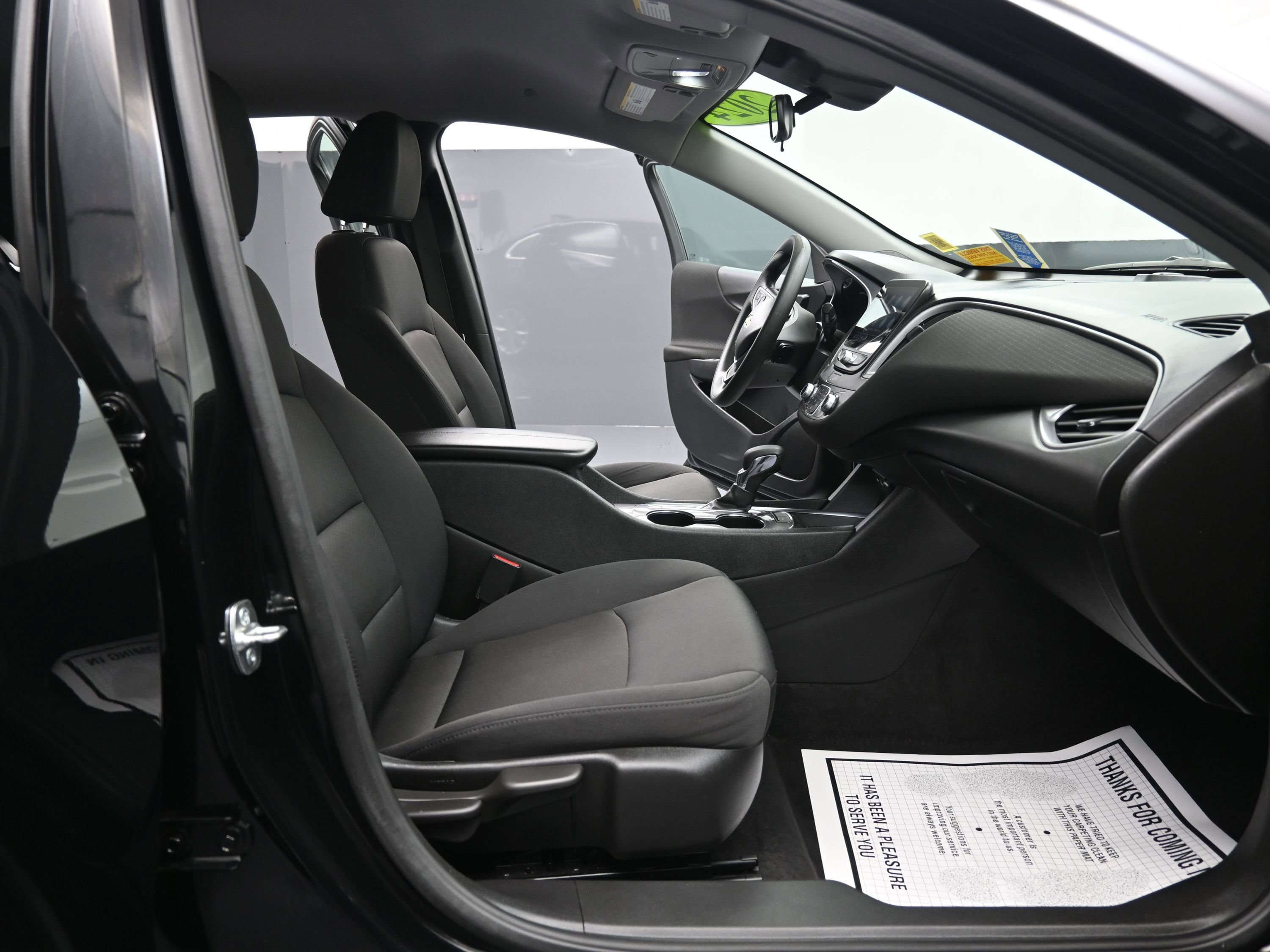 Used 2025 Chevrolet Malibu LT image 29