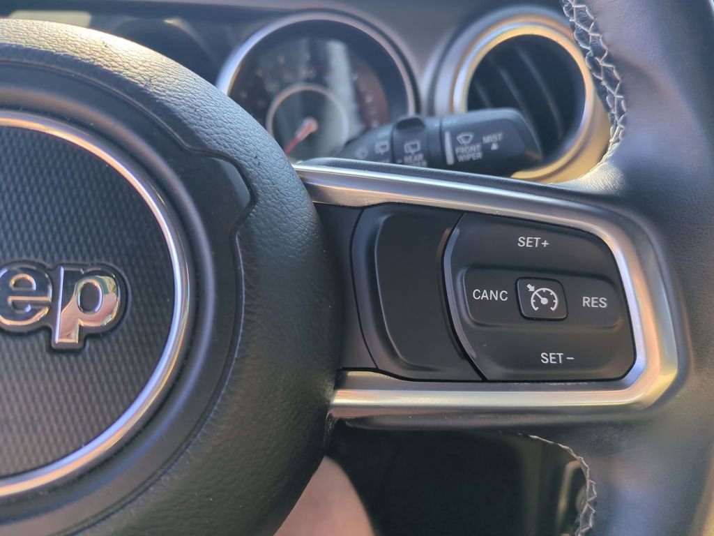 Used 2018 Jeep Wrangler Unlimited Rubicon image 28