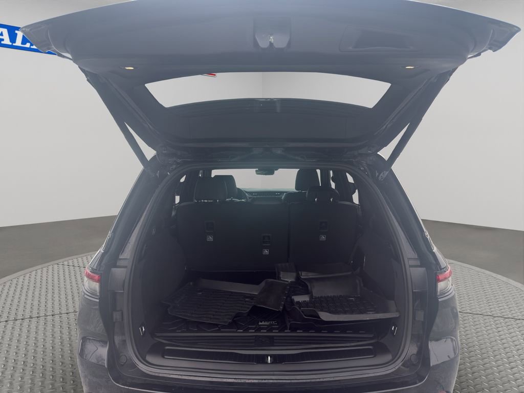 Used 2023 Jeep Grand Cherokee Trailhawk w/ Luxury Tech Group III image 19