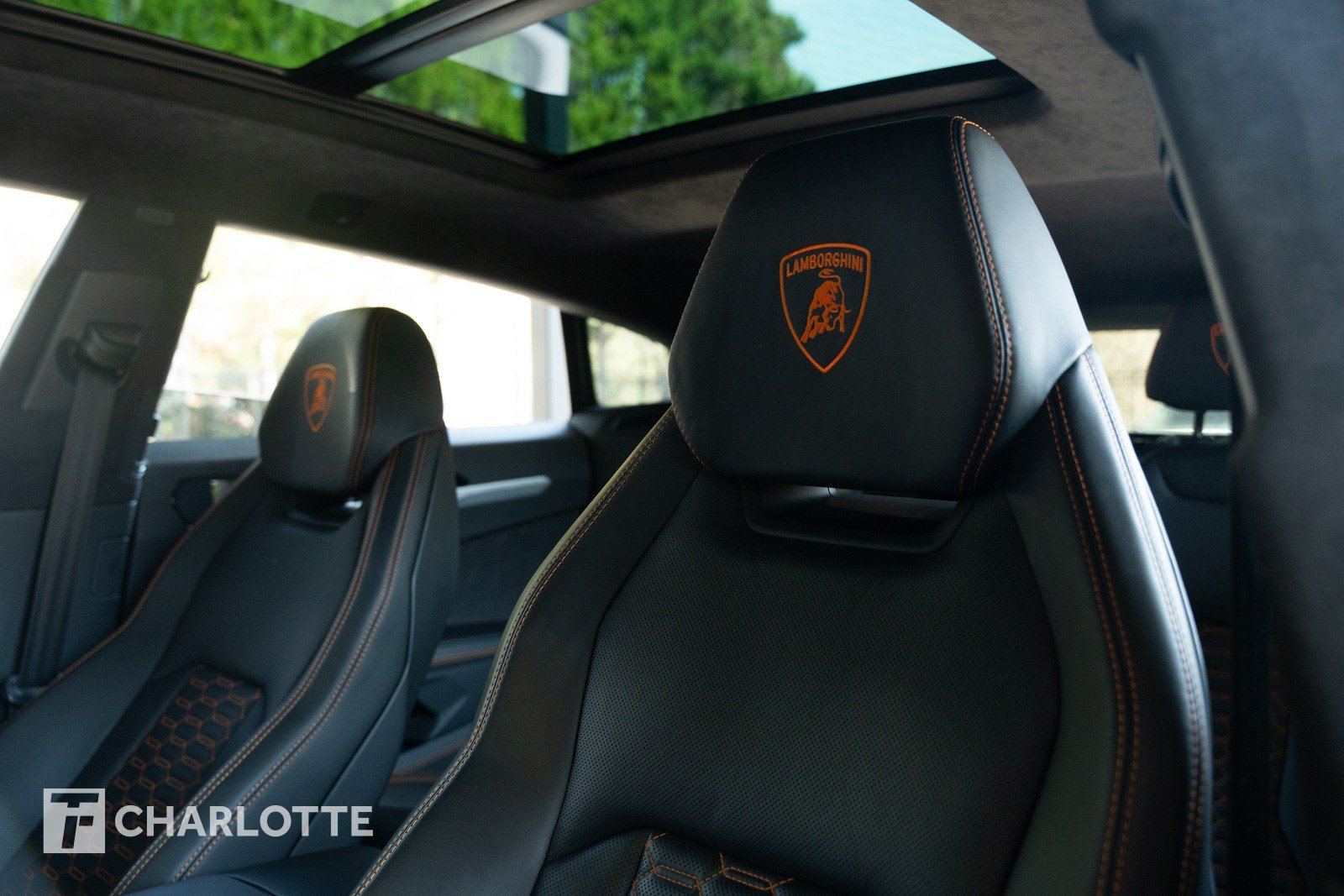 Used 2021 Lamborghini Urus AWD/4WD image 18