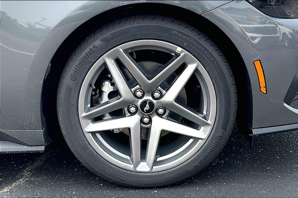 New 2025 Ford Mustang Coupe image 12