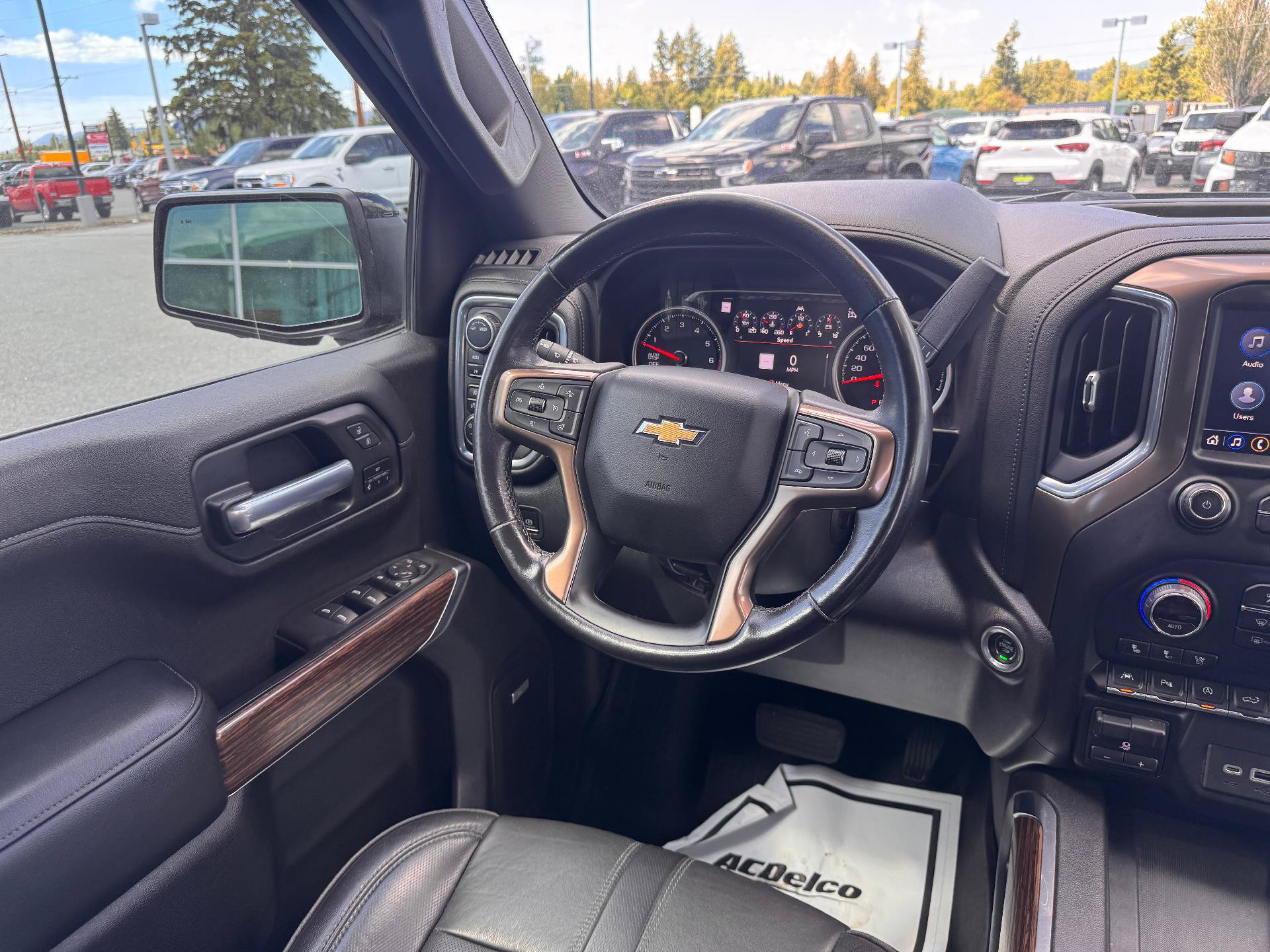 Used 2021 Chevrolet Silverado 1500 High Country w/ Technology Package AWD/4WD image 22