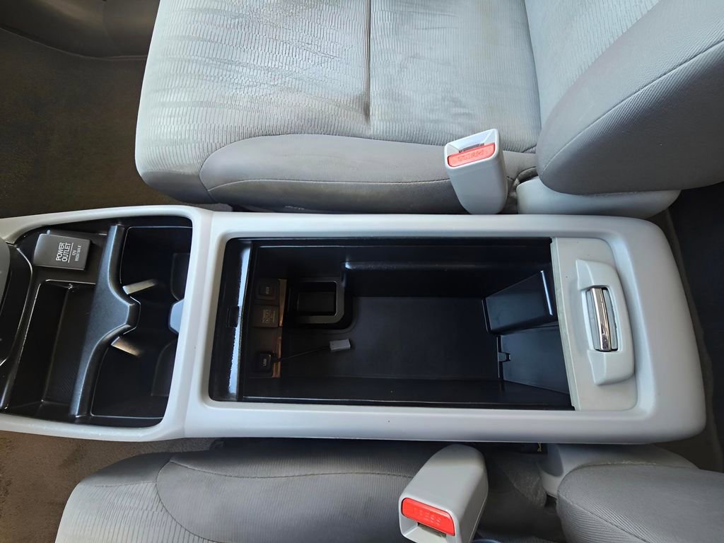 Used 2014 Honda CR-V LX image 17