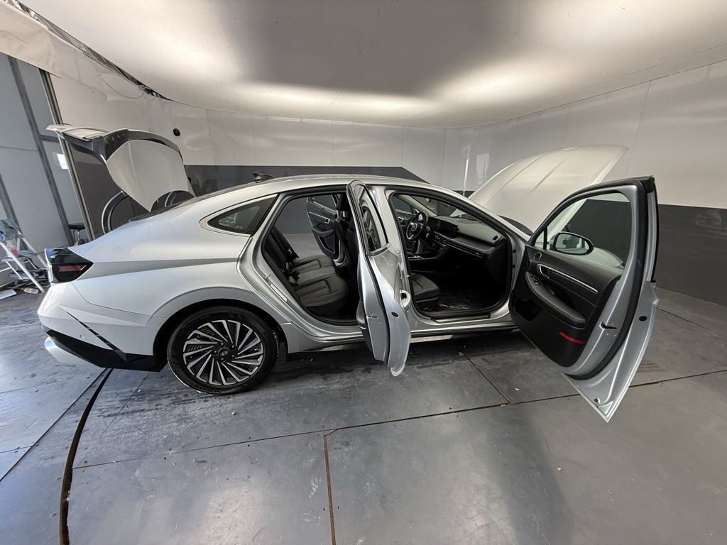 Used 2024 Hyundai Sonata Limited image 20