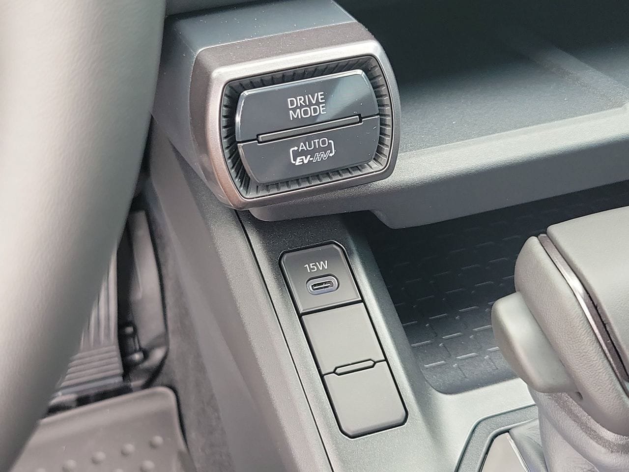 New 2026 Toyota RAV4 SE AWD/4WD image 27