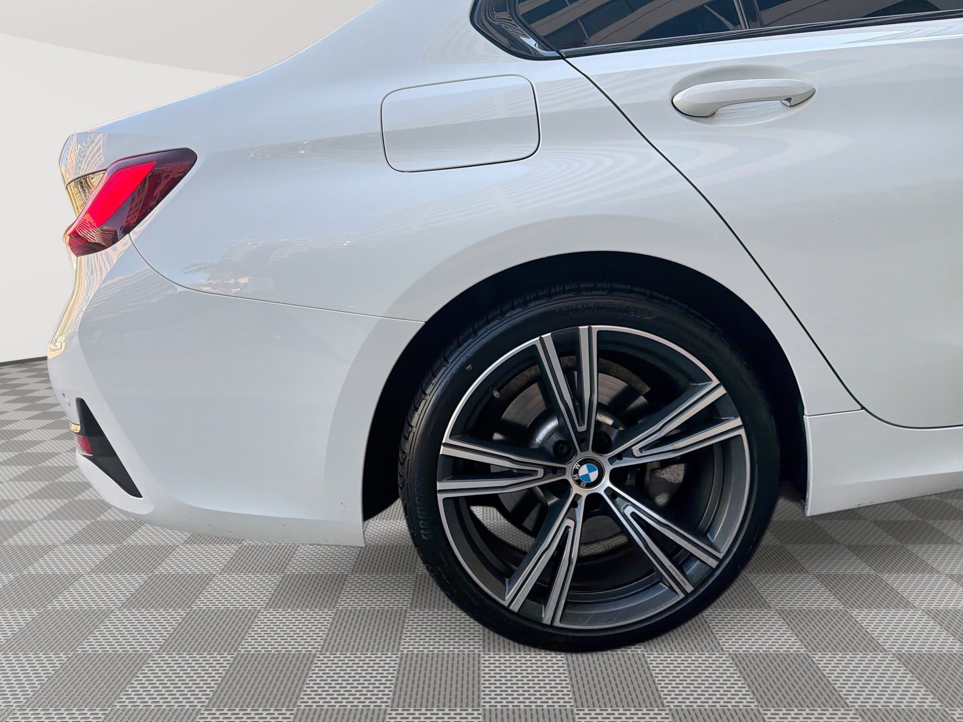 Used 2022 BMW 330i xDrive Sedan w/ Premium Package AWD/4WD image 30