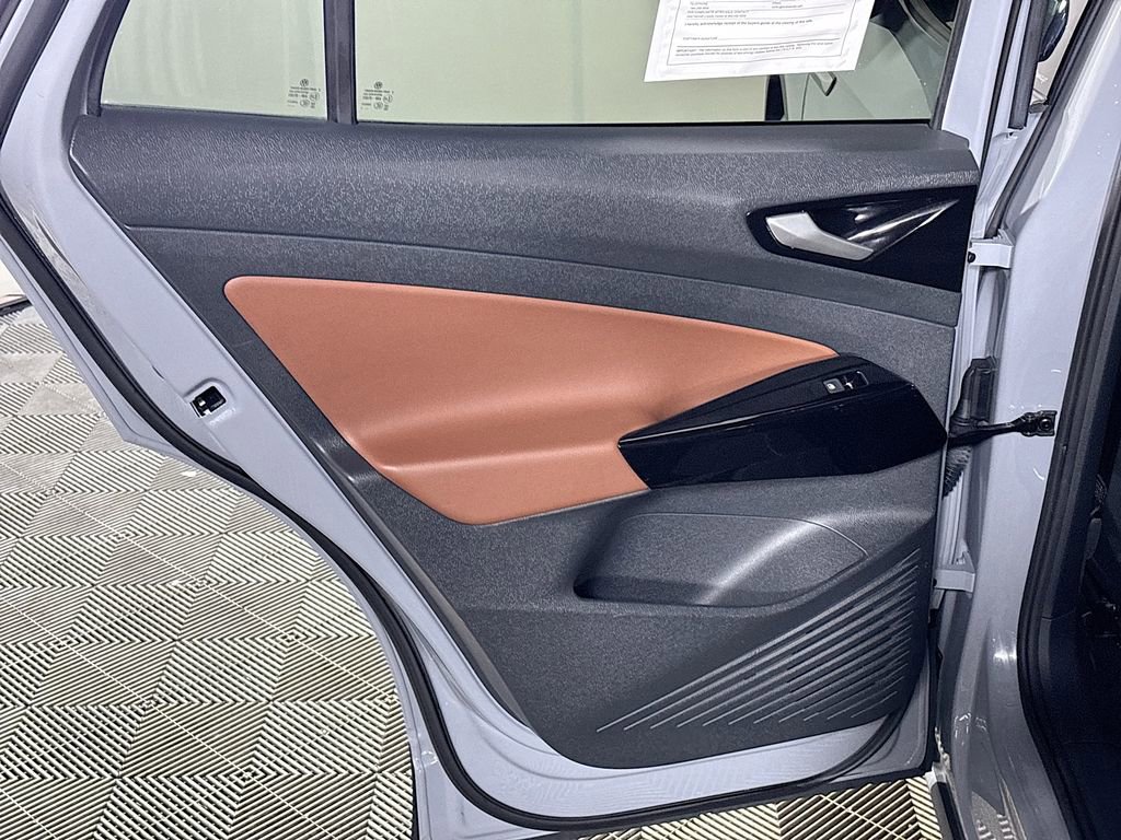 Used 2021 Volkswagen ID.4 Pro S w/ ID.4 Protection Package image 20
