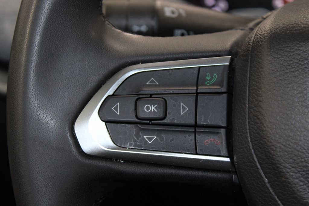 Used 2024 Jeep Compass Latitude image 34