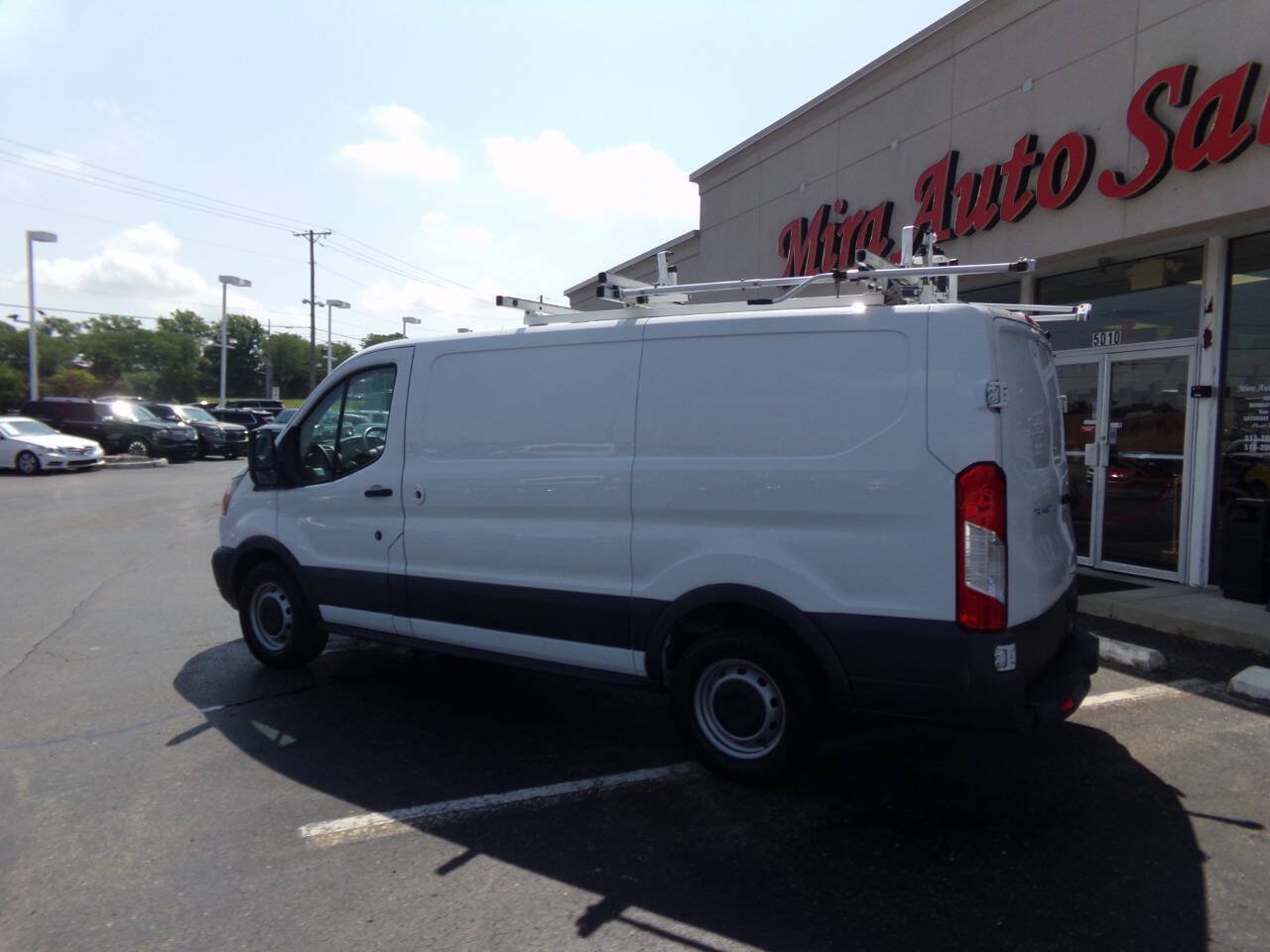Used 2018 Ford Transit 150 130 Low Roof RWD image 43