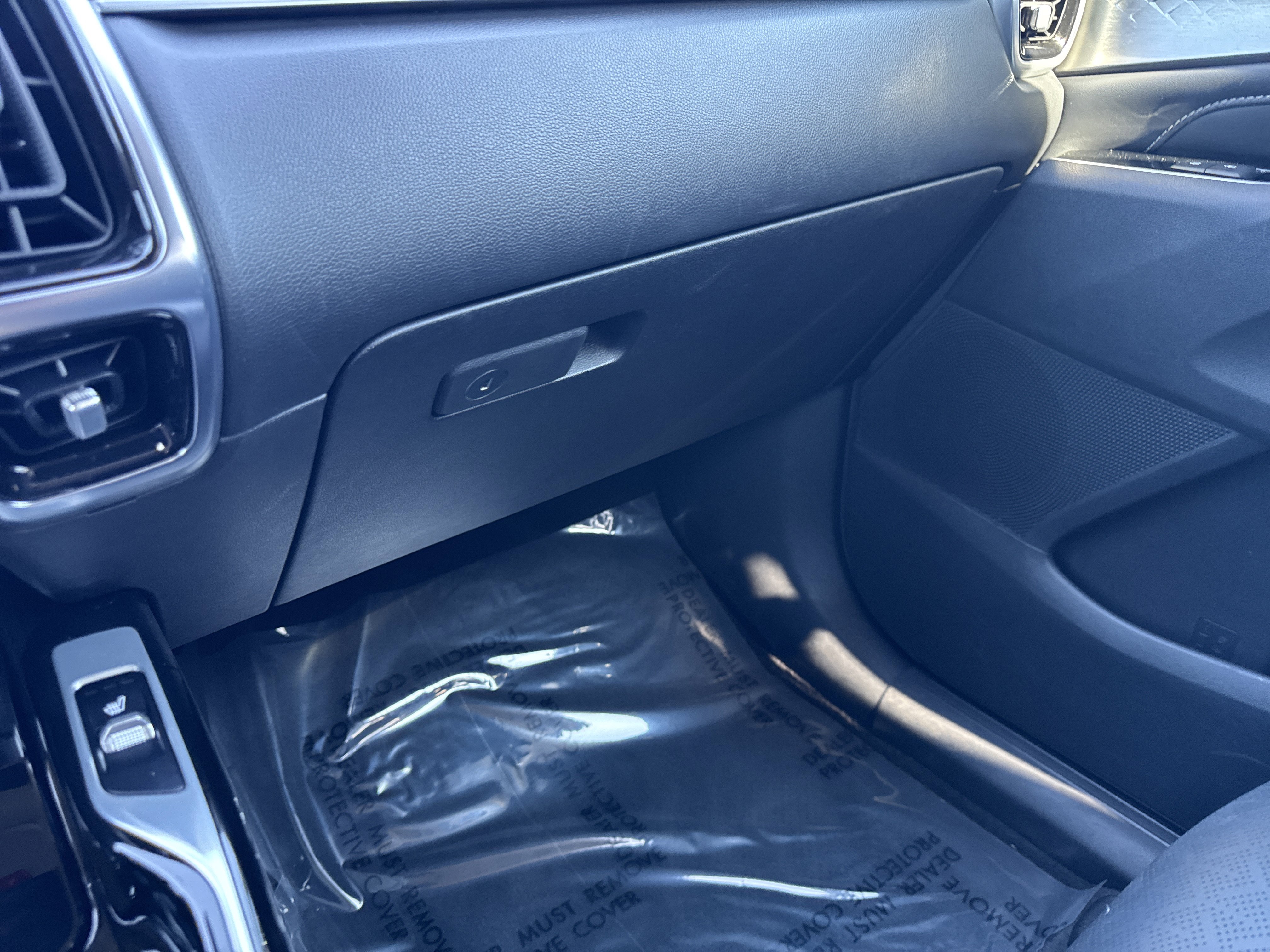 Used 2022 Kia Sorento SX image 28